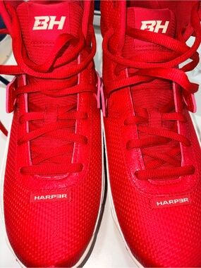 Under Armour Harper 10 RM Mid Baseball Cleats Red White Men’s Size 8 6000707 NWT